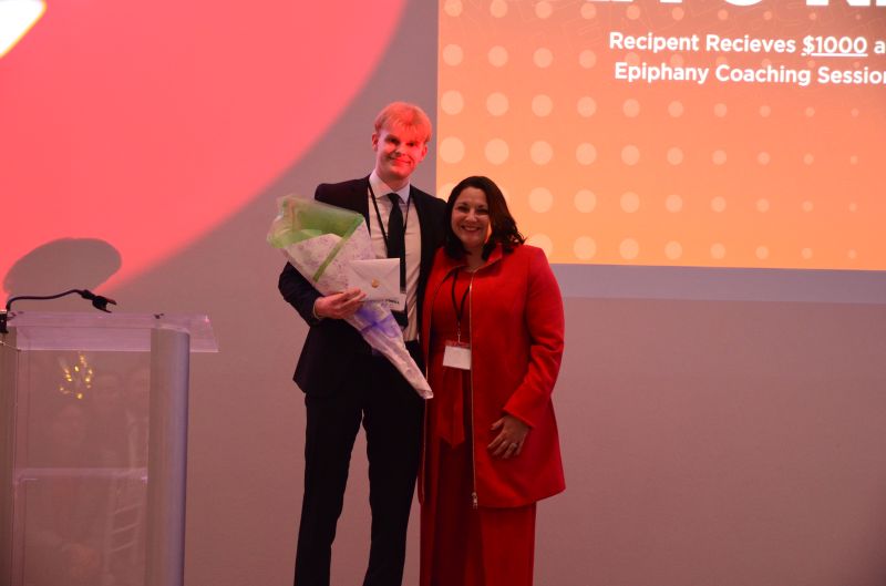 Sam O’Neill receiving the MARS Apprentice Leadership Award